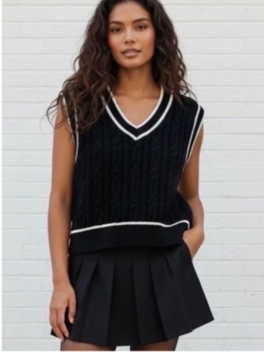 Abercrombie Black White Cable Knit Sweater Vest XL